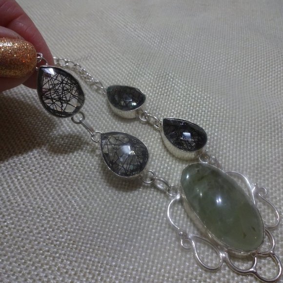 Gorgeous "PREHNITE & TOURMALINE QUARTZ" Handmade Sterling Necklace 20" #954A - Picture 2 of 3